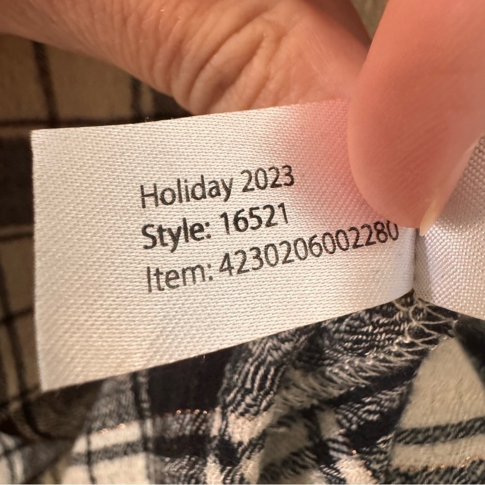 Marine Layer Jamie Ruffle Sleeve Top in Black/White Plaid Size Medium - Picture 11 of 12
